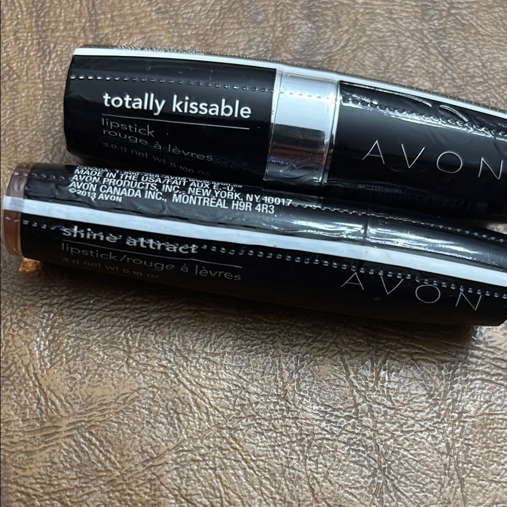 Avon set of 2 Lipsticks
